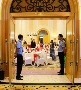 BẢO VỆ NHÀ HÀNG